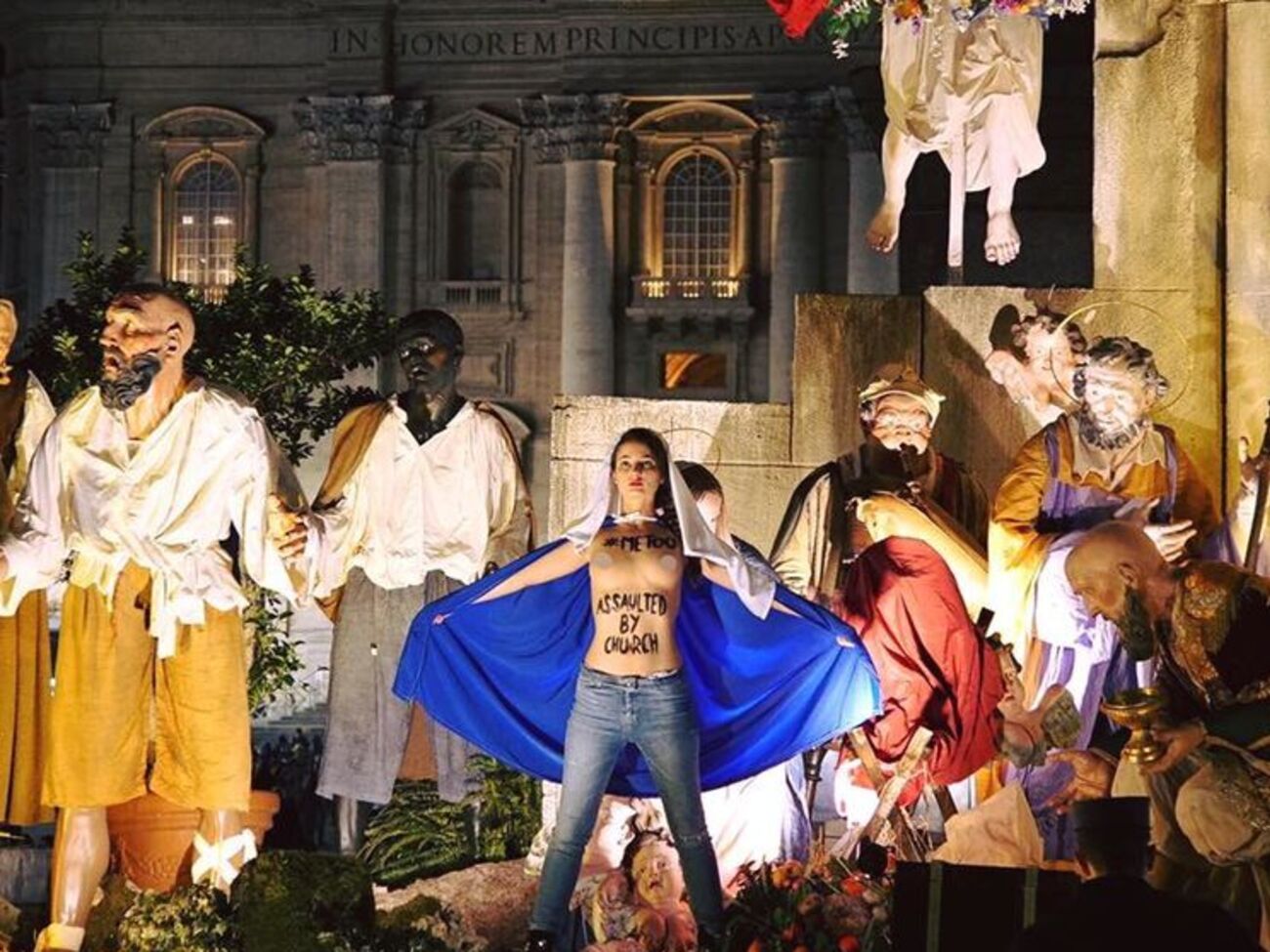 Femen призывают осудить все формы насилия в отношении женщин