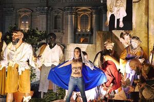 Femen призывают осудить все формы насилия в отношении женщин