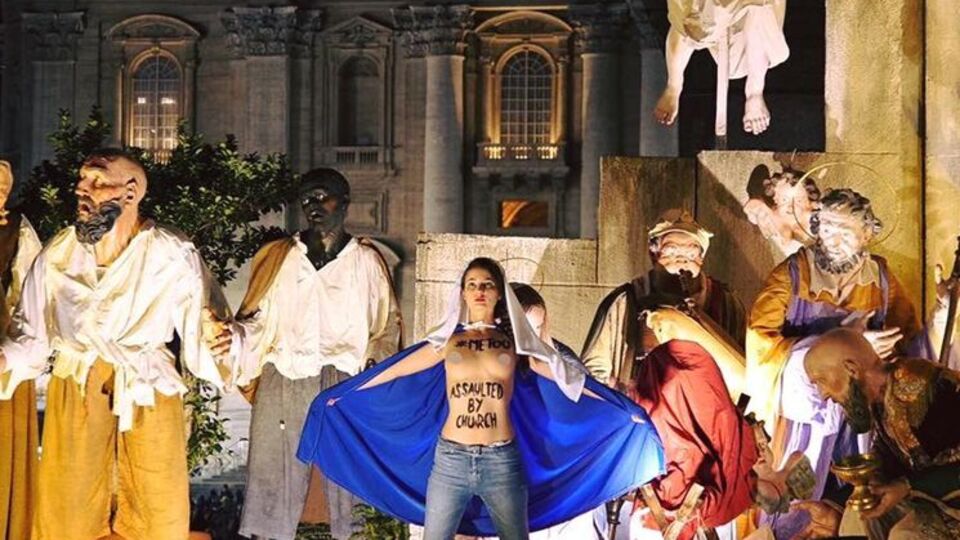 Femen призывают осудить все формы насилия в отношении женщин