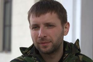 Владимир Парасюк: Поверьте, в жизни бы ни на кого не поднял руку или ногу, но сейчас во власти столько лжецов и воров, что иногда приходится