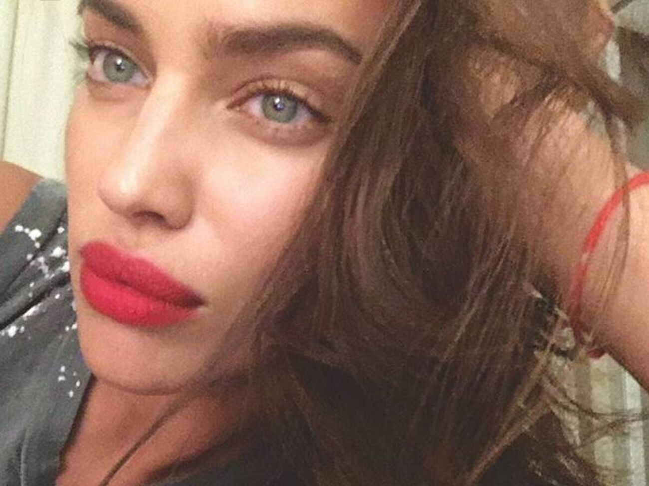 Шейк позировала для Love Magazine