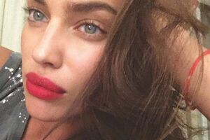 Шейк позировала для Love Magazine