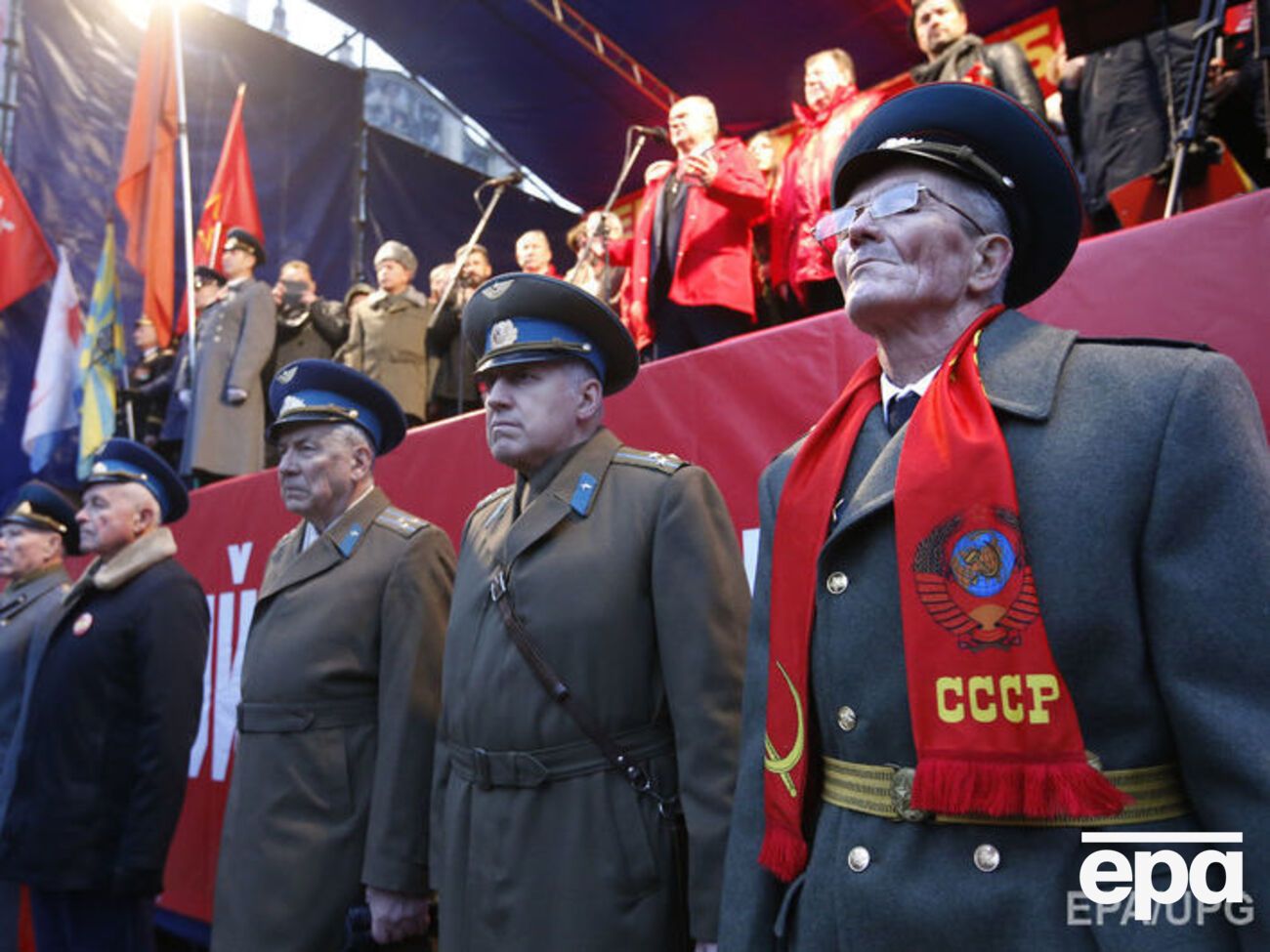 Про розпад СРСР більше шкодують люди старшого покоління