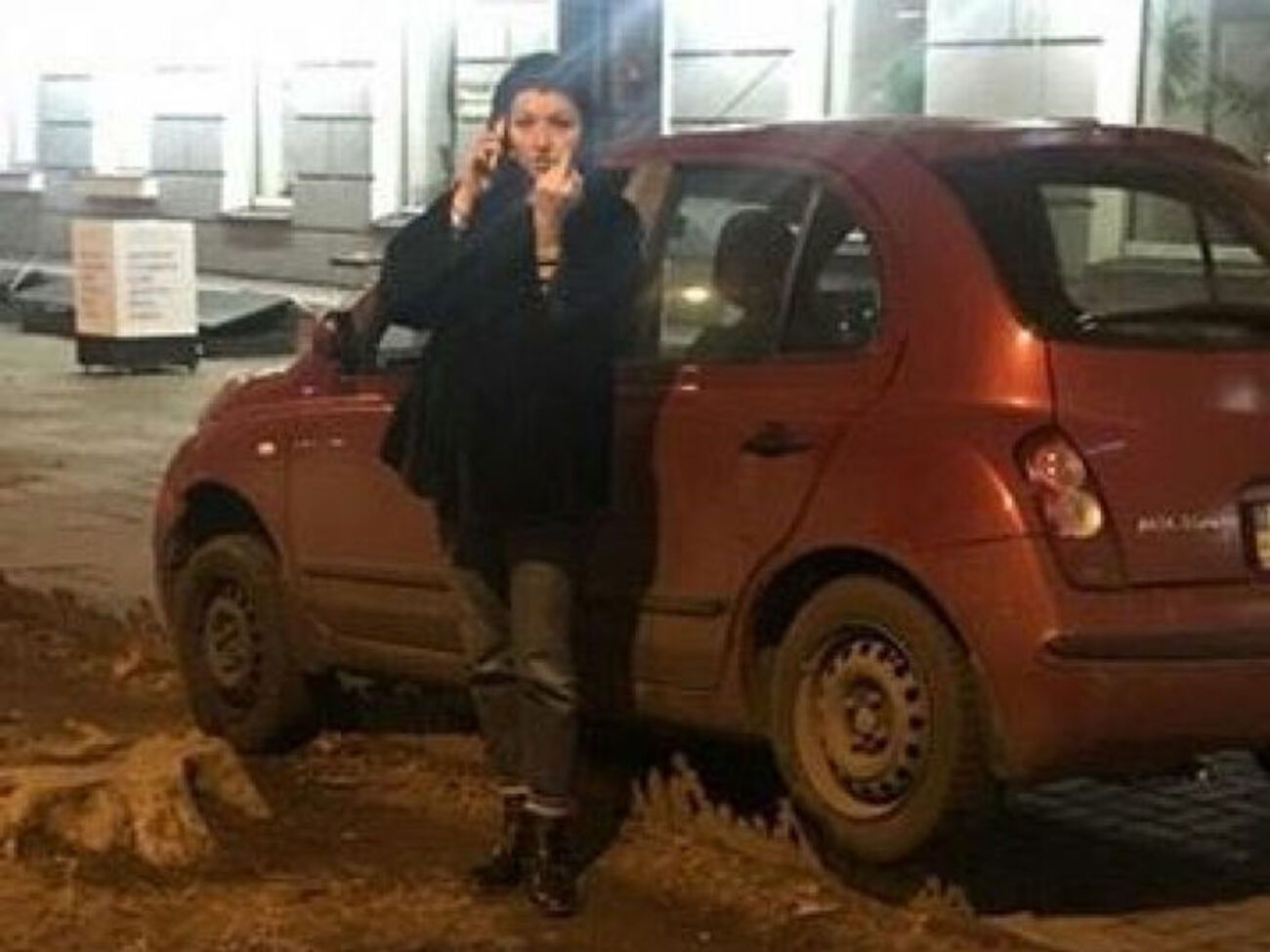 Поведение чиновницы (на фото) является недопустимым &ndash; Труханов