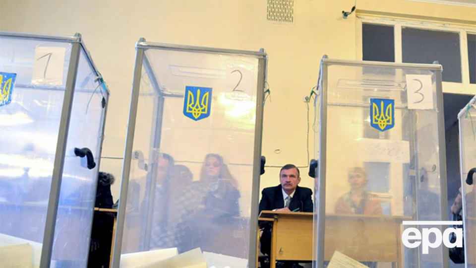 Місцеві вибори пройшли в 17 областях України