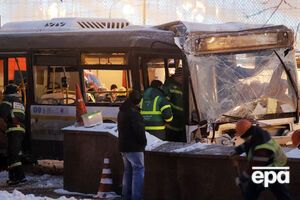 Водитель ходил вокруг автобуса, даже людям не помогал – пассажир