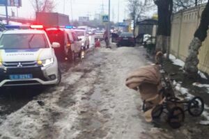 В результате инцидента пострадали три человека