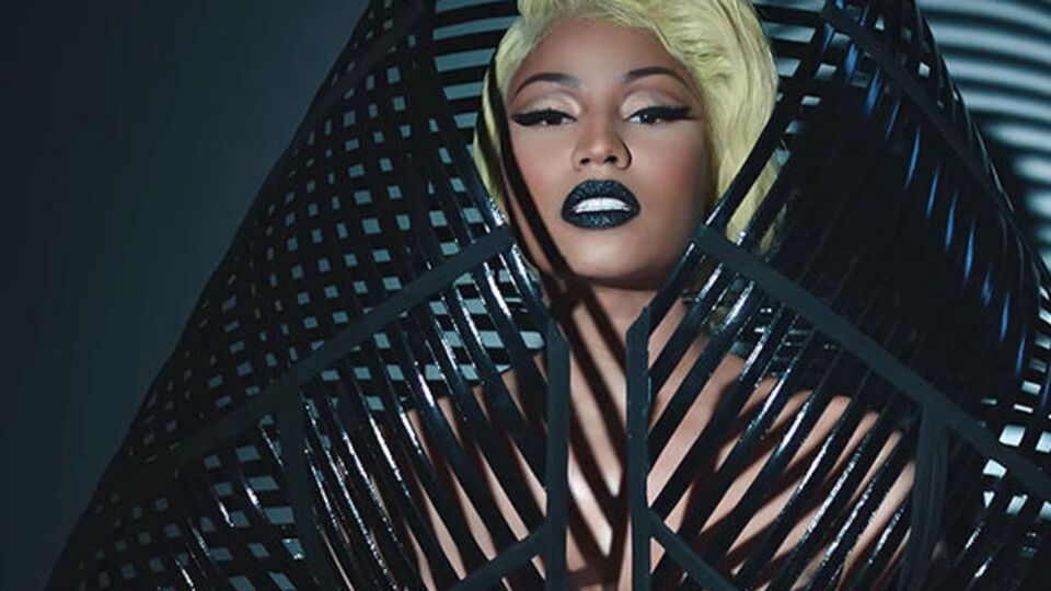 Минаж предстала в БДСМ-образе