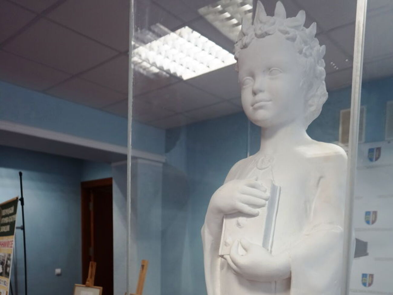 У Вишгороді з'явилася скульптура Анни Ярославни. Фоторепортаж