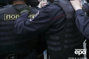 Поліція повідомляє, що заручників на фабриці немає