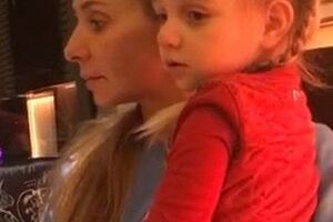 Навка: Просыпайтесь, девочки, просыпайтесь, мальчики!