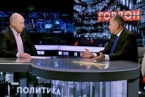 Колеснікова затримали у квітні 2005 року за підозрою у вимаганні