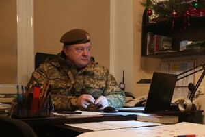 Порошенко: Поблагодарил наших ребят, которые возвращаются из плена