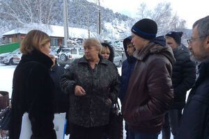 Любовь Лицегевич (в центре) воспитала 21 ребенка, 20 из которых приемные