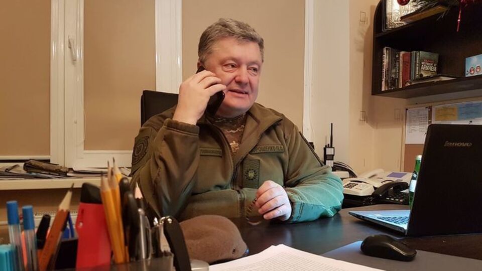 Порошенко: Украинские заложники уже дома