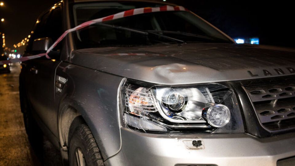 За інформацією поліції, автомобіль їхав на зелений сигнал світлофора