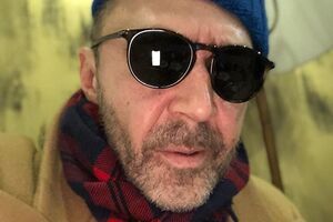 Шнуров спел песню из советской комедии