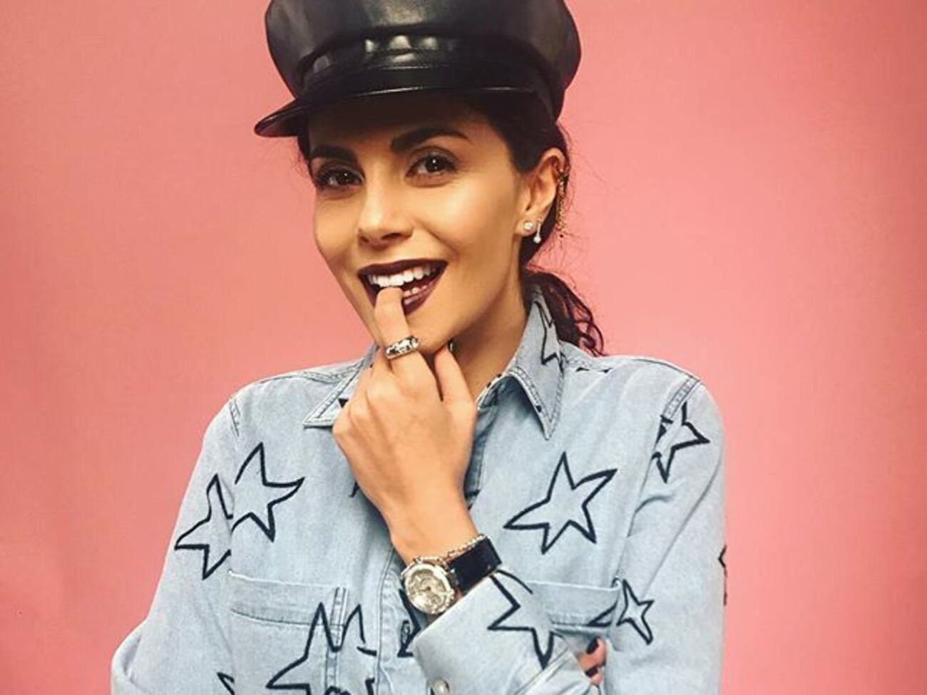 Каменских спела украинскую народную песню