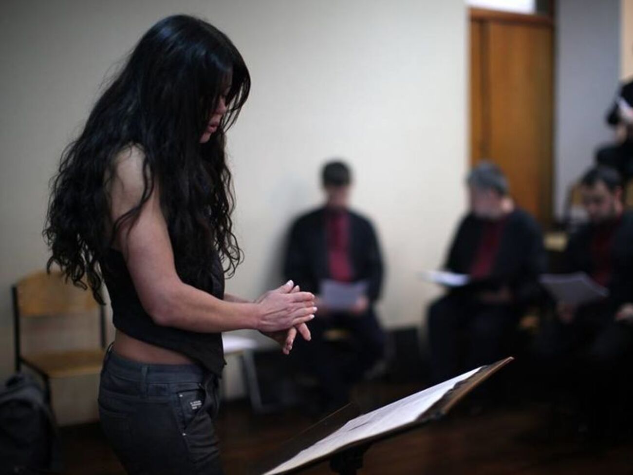 Руслана: Я диригую фрагмент канонічної всенічної служби Божої в авторській обробці