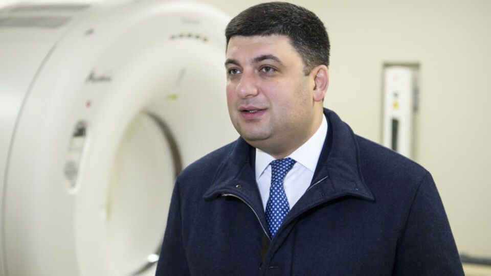 Гройсман відвідав "Охматдит"