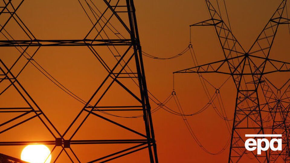 Нацкомиссия повысила оптовую рыночную цену на электроэнергию