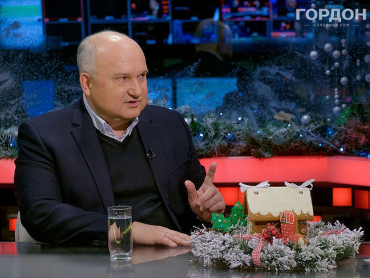 Смешко: Путин исповедует установленное еще Александром III правило: у России нет друзей, у России есть только армия и флот