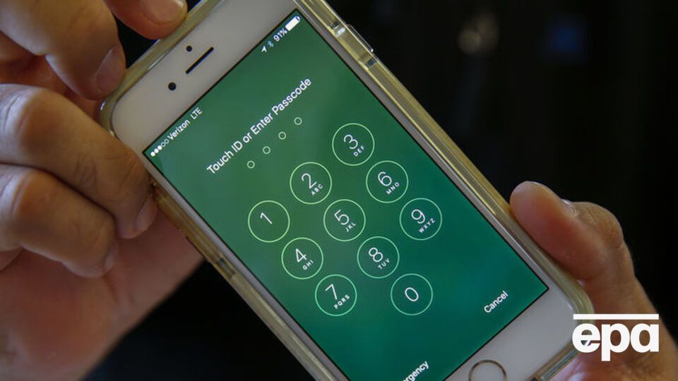 Apple уповільнила роботу iPhone 6