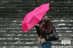 Сильный ветер ожидается сегодня практически на всей территории страны