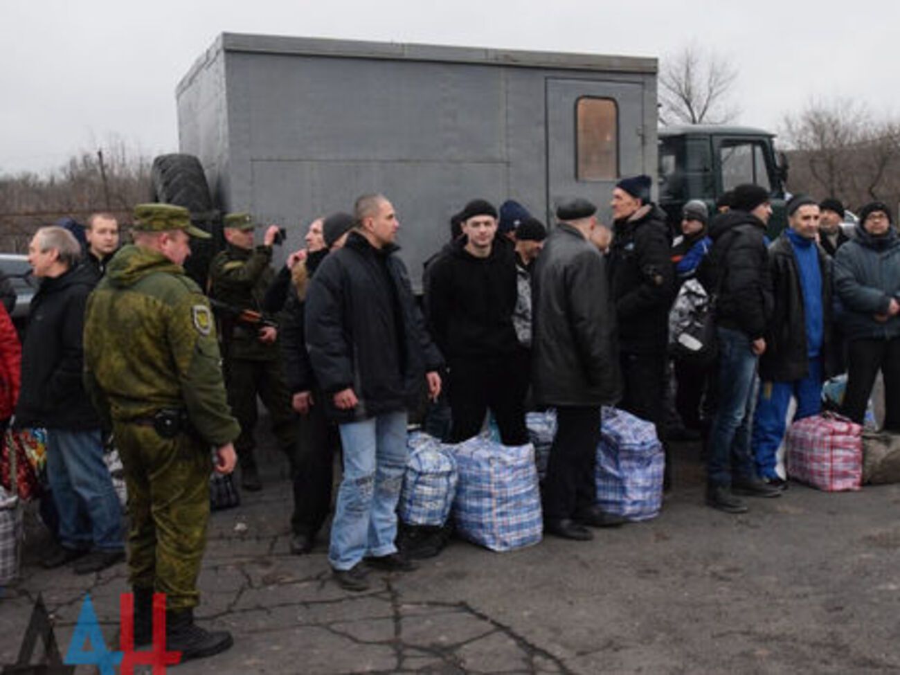 Раніше Грицак заявив, що 103 українці досі залишаються заручниками у бойовиків "ЛДНР"