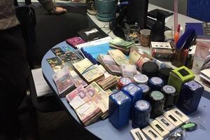 21 декабря в прокуратуре сообщили о проведении более 50 обысков в Запорожье и Мелитополе в рамках уголовного производства о завладении 87 млн грн бюджетных средств