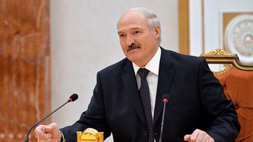 Лукашенко: Из личного, я очень хочу, чтобы в братской нам Украине закончилась война