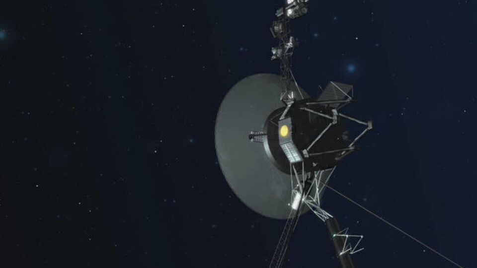 Voyager-1 находится в космосе 40 лет