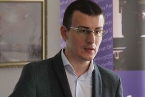 Томиленко: Тысячи спецназовцев патрулируют правительственные кварталы. А по факту обострения ситуации в NewsОne – только пару патрулей