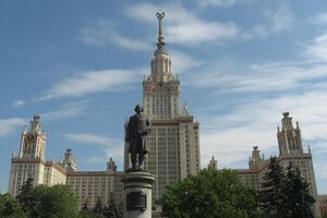 Жертвой мошенников стала профессор МГУ