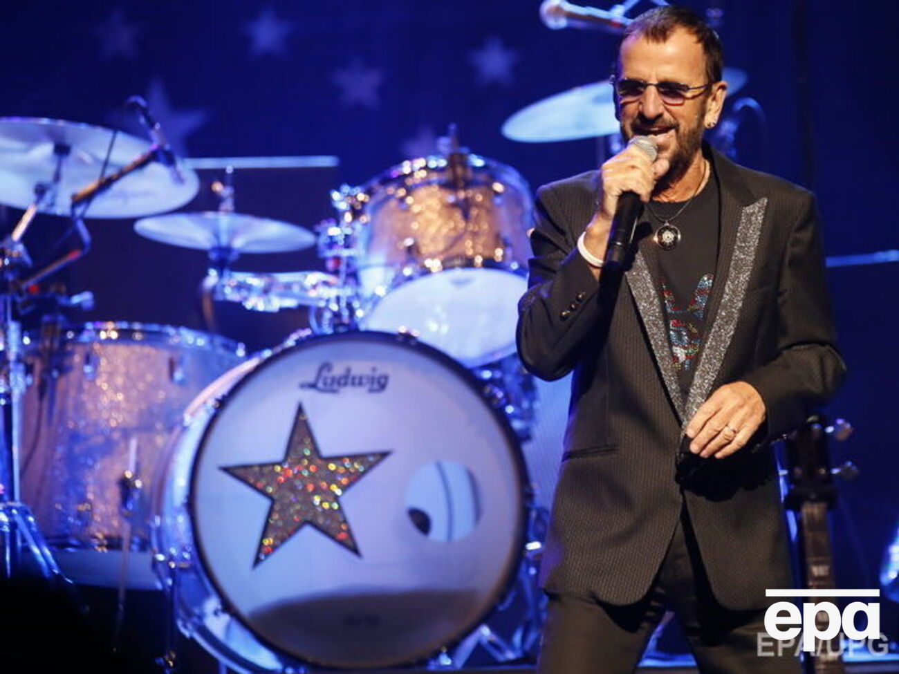 Ринго Старр получил титул рыцаря