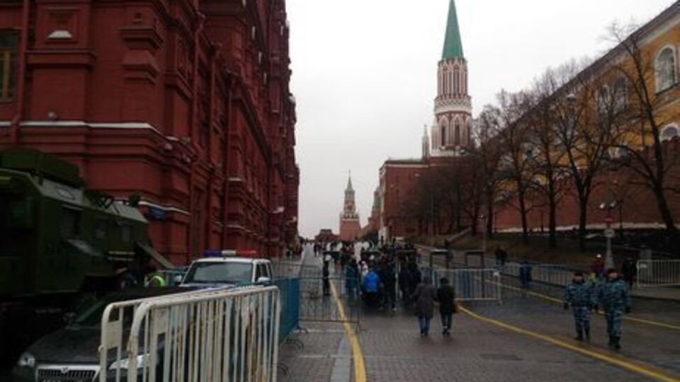 Подозреваемый в стрельбе в центре Москвы нанес себе повреждения при задержании
