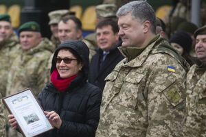 Порошенко за год наградил 5912 человек