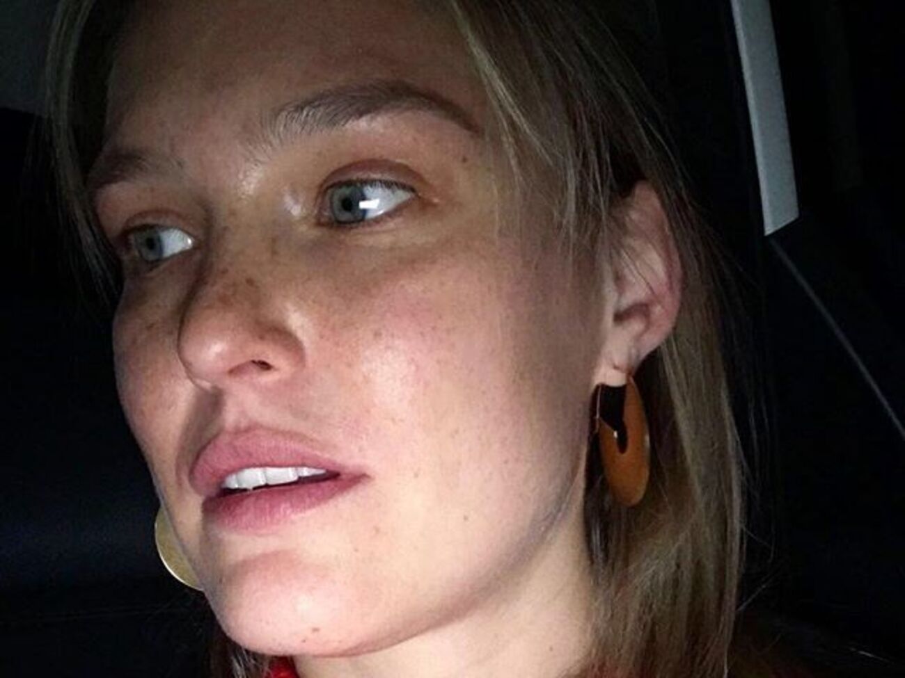 Рафаэли показала фигуру