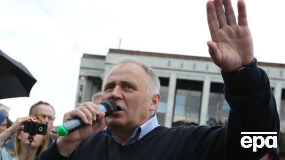 Статкевич: У нас восемь спецслужб, и они следят друг за другом