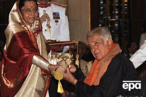 Шаші був братом відомого режисера й актора Раджа Капура