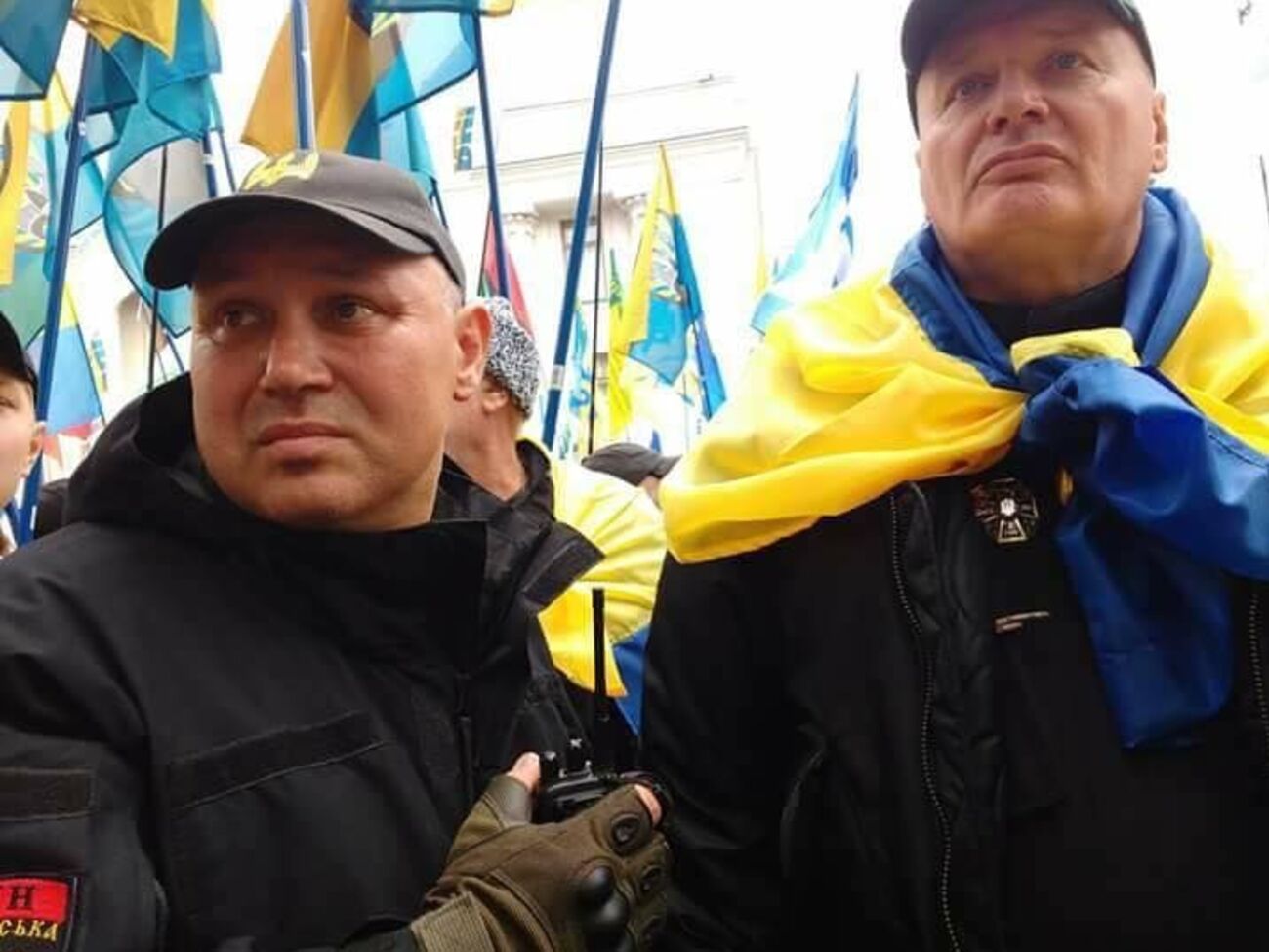 Литвиненка (ліворуч) і Віногродського підозрюють у завданні побоїв