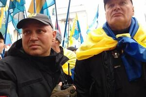 Литвиненка (ліворуч) і Віногродського підозрюють у завданні побоїв