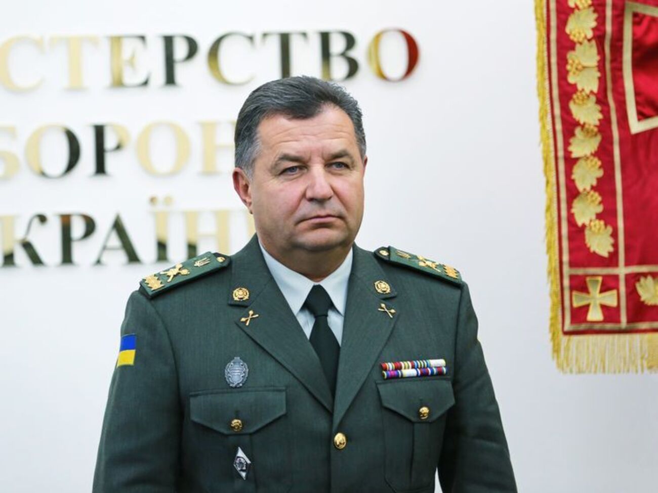 Полторак считает, что отстранение Павловского может нарушить координацию структурных подразделений Минобороны