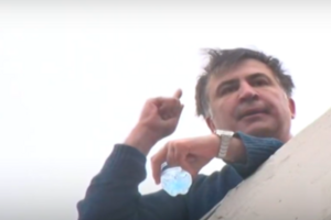 Саакашвілі закликав своїх прибічників зібратися біля його будинку
