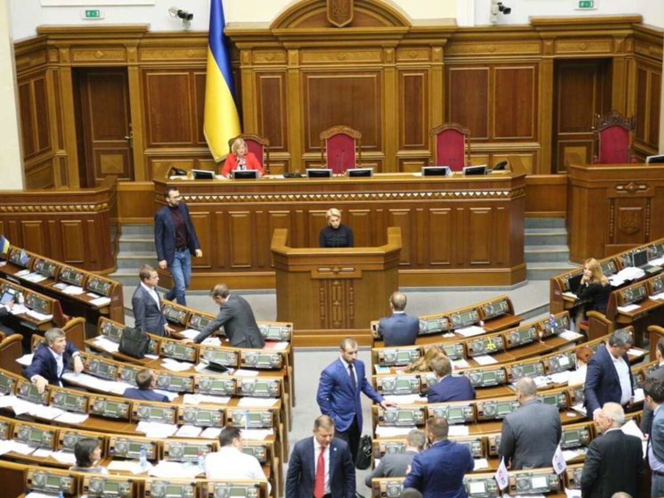 За законопроект проголосовали 230 нардепов