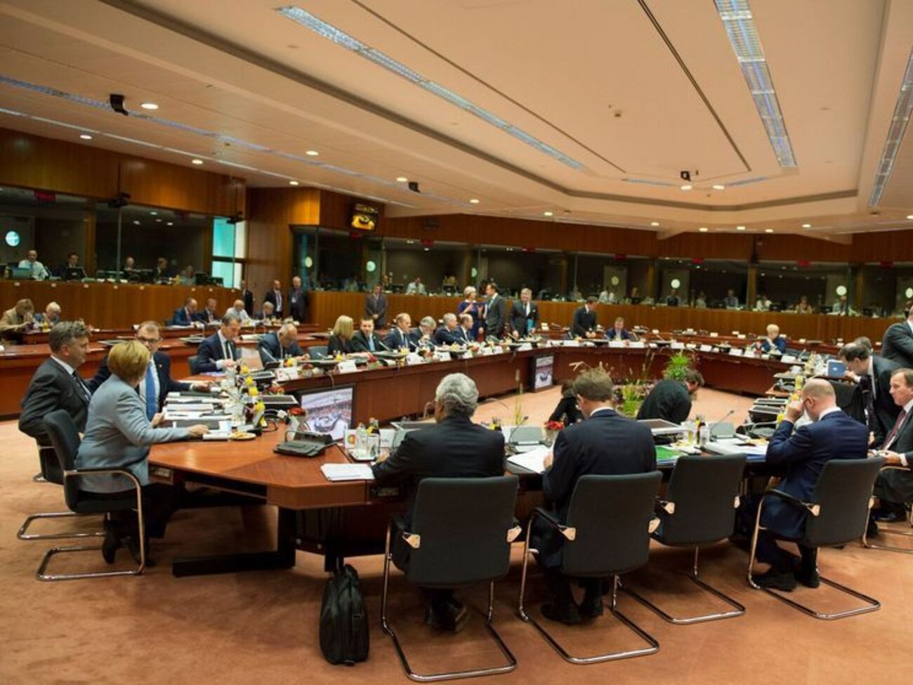 Министры финансов стран ЕС также согласовали "серый список" офшоров