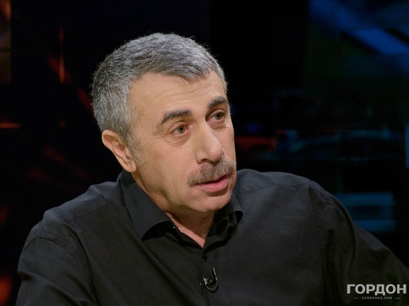 Комаровський: Коли ви говорите про 60% українців, які не можуть купити нормальні ліки, справжня трагедія в тому, що навіть коли у вас купа грошей, ви все одно з високим ступенем імовірності не можете купувати нормальні ліки!