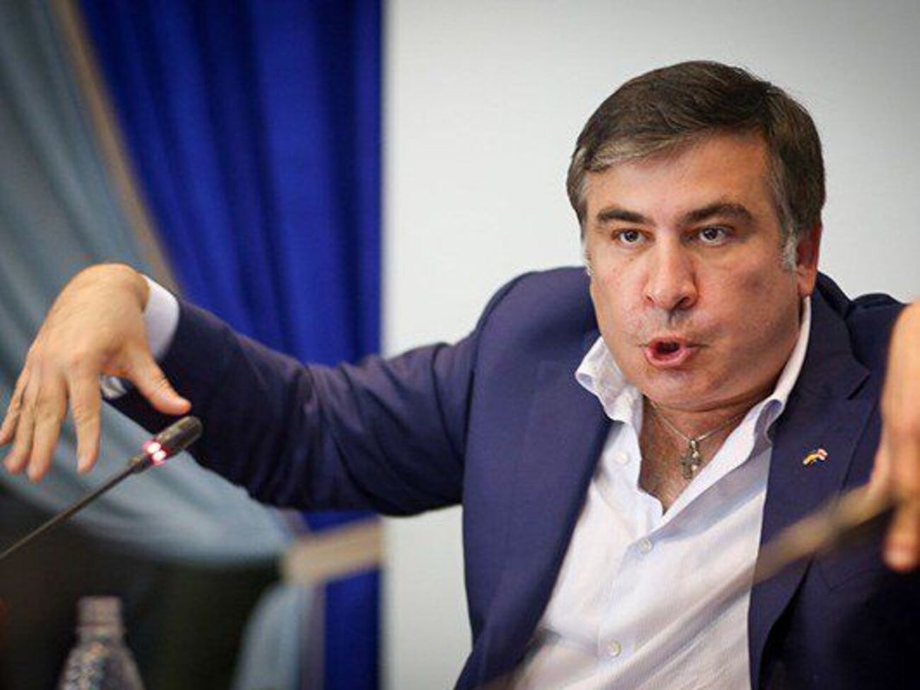 Активисты отбили Саакашвили у правоохранителей