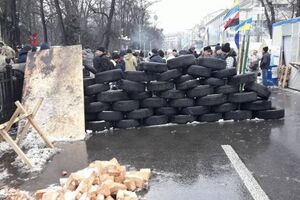Под Радой появились баррикады