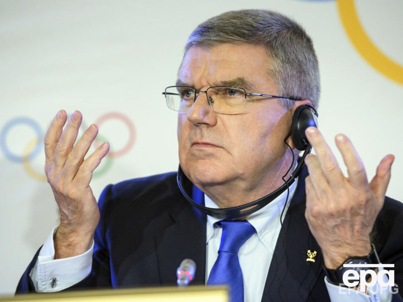 Решение МОК озвучил его президент Бах